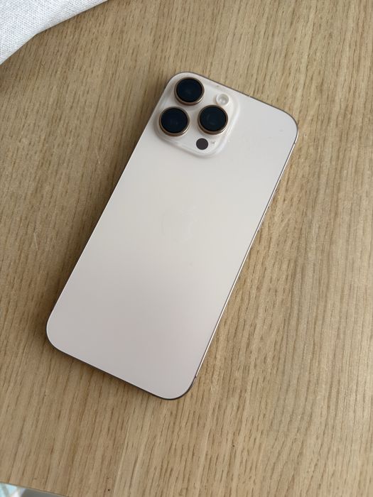 Обменяю iphone 16 pro max на 17 air