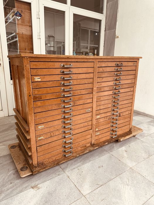 Оригинален италиански индустриален архивен шкаф