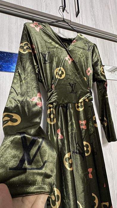 Vilyur koyne oldi zapaxli