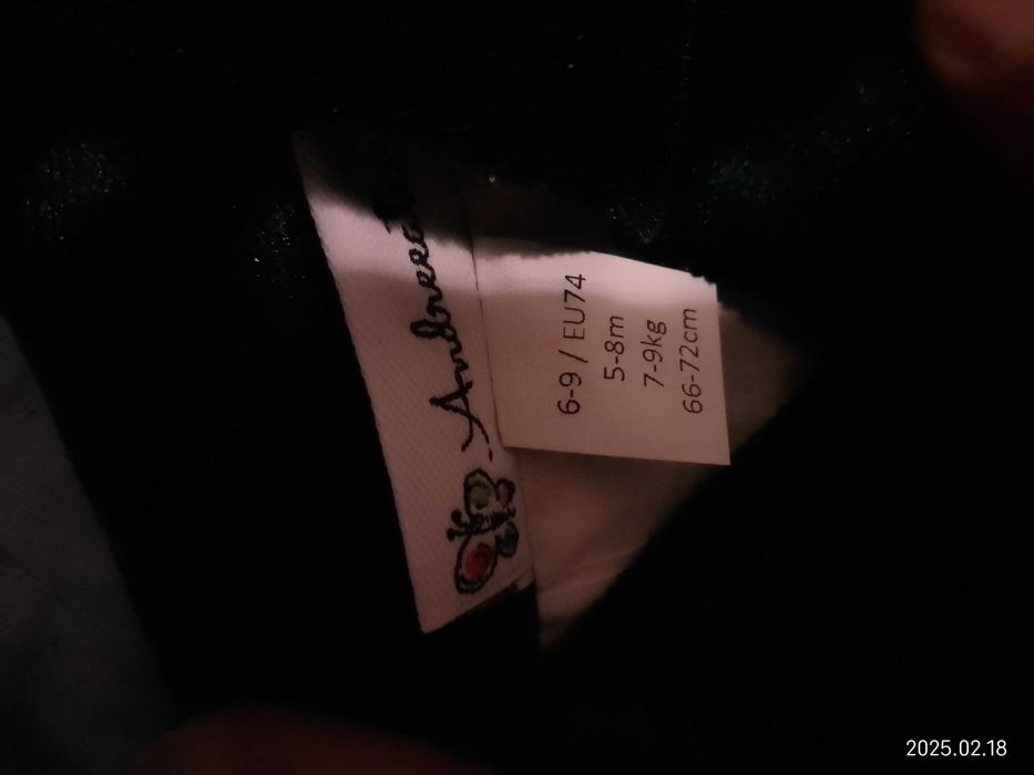 Vând hăinuțe botez