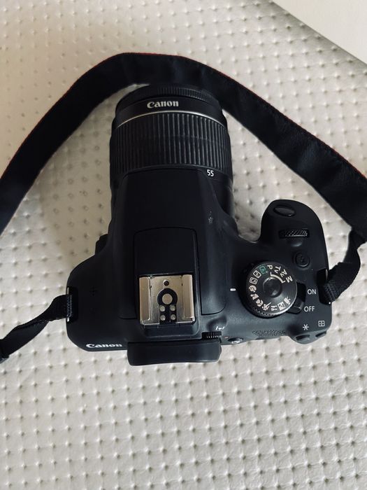 Фотоаппарат canon 2000d