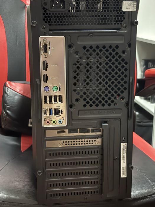 Продаю новый игровой компьютер