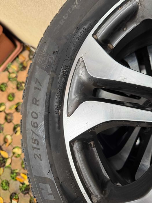 MERCEDES - MICHELIN ALPIN 6 -215/60 R17 IARNA  . Roti complete  4 BUC. MERCEDES .
