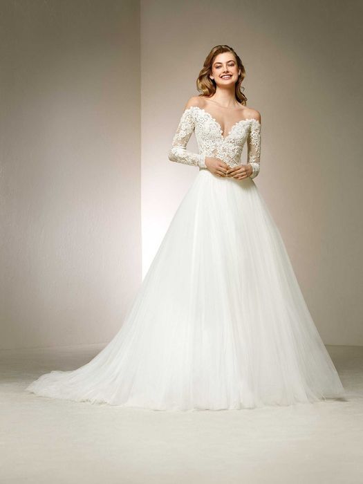 Rochie mireasa Pronovias noua nepurtata (doar probata - poze reale)
