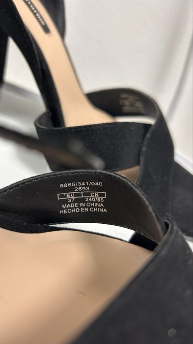 Сандали Stradivarius 37 - нови