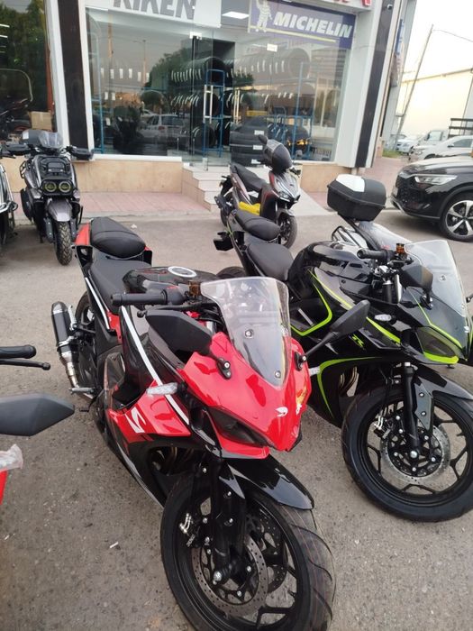 Motochikl bor nasiy savdo bolib tolashga 250 abs 400 bor