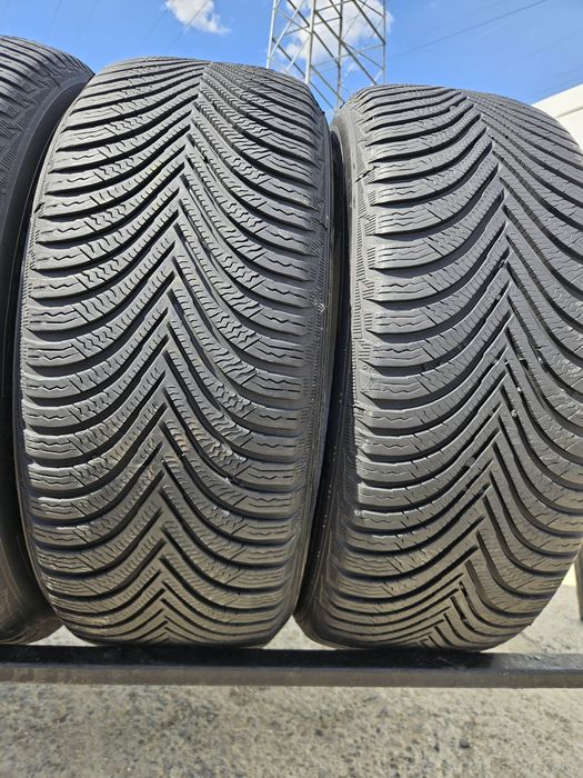Vând anvelope iarna 225/55/17 225/55r17 MICHELIN