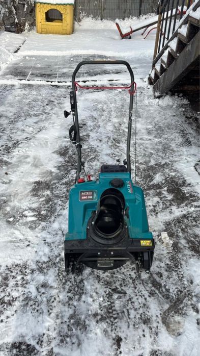 Продается снегоуборочная машина фирмы Alteco