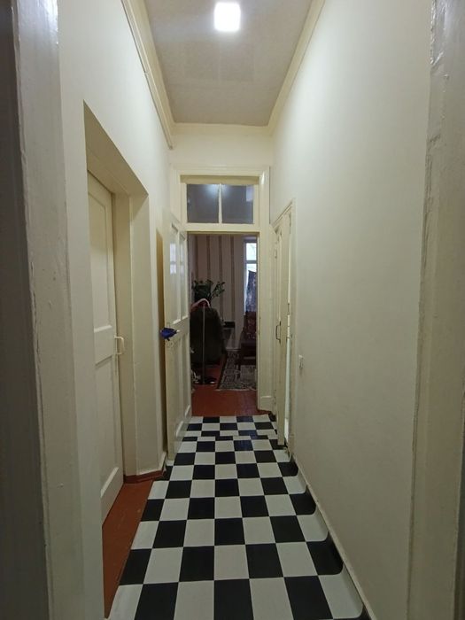 Продаёца квартира Чирчик Навой Ширин кафе