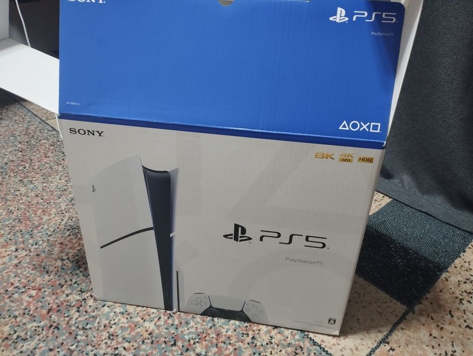 Продам Sony PlayStation 5