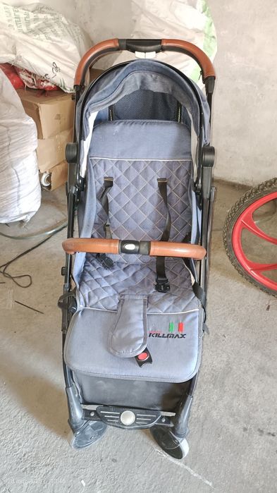 Продам прогулочную коляску