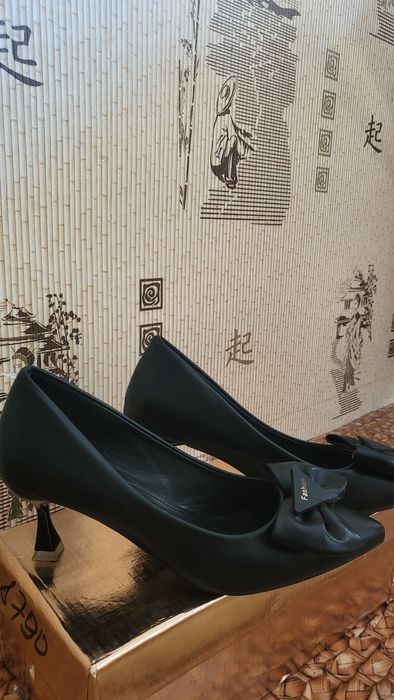 Кожаные туфли в идеальном состоянии