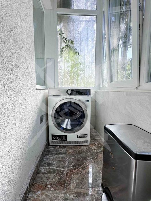 Дава се под наем Двустаен апартамент в София, Лозенец - 89 кв.м за 1200 € - Снимка #10