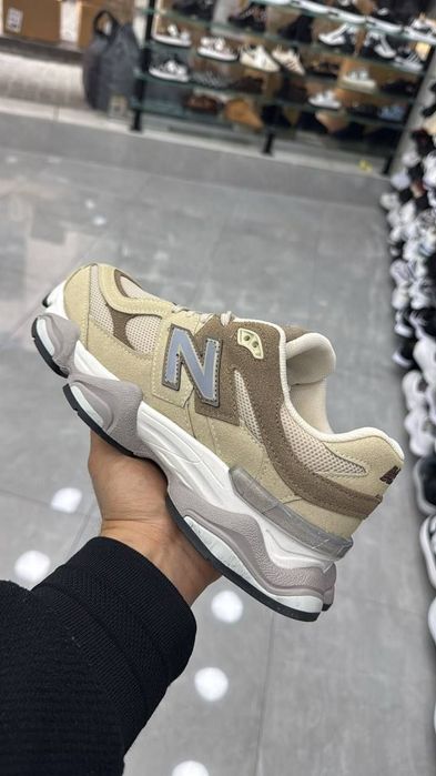 Adidasi NEW BALANCE 

Negru alb 42 44 
Albastru 40 41 41 42 43 44 
Alb