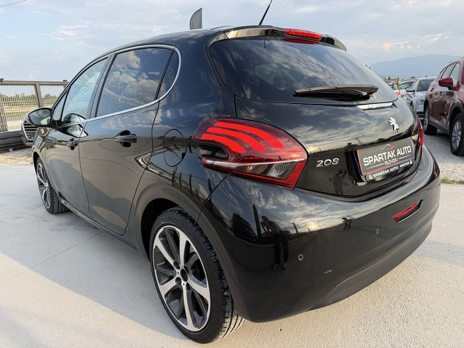 Peugeot 208 1.2i* 2016г* 115.000КМ* НОВ* Топ Състояние* РЪЧКА*