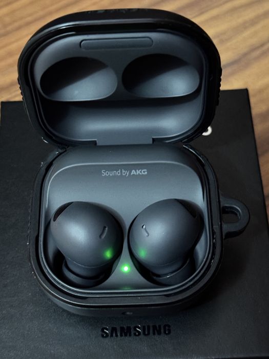 Căști Samsung Galaxy Buds 2 Pro + Husă Spigen Rugged Armor Matte Black