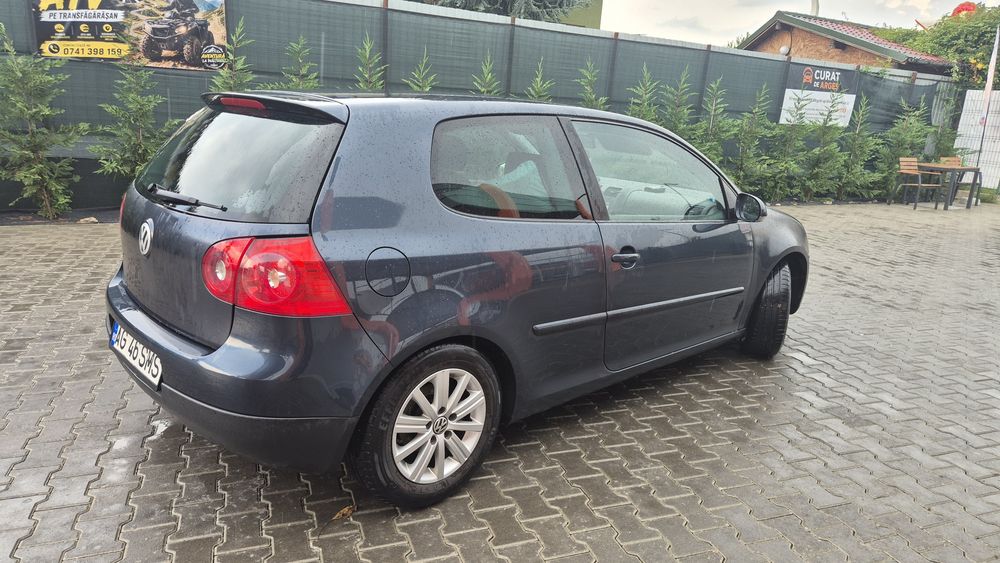 Vand golf 5 benzina/gpl