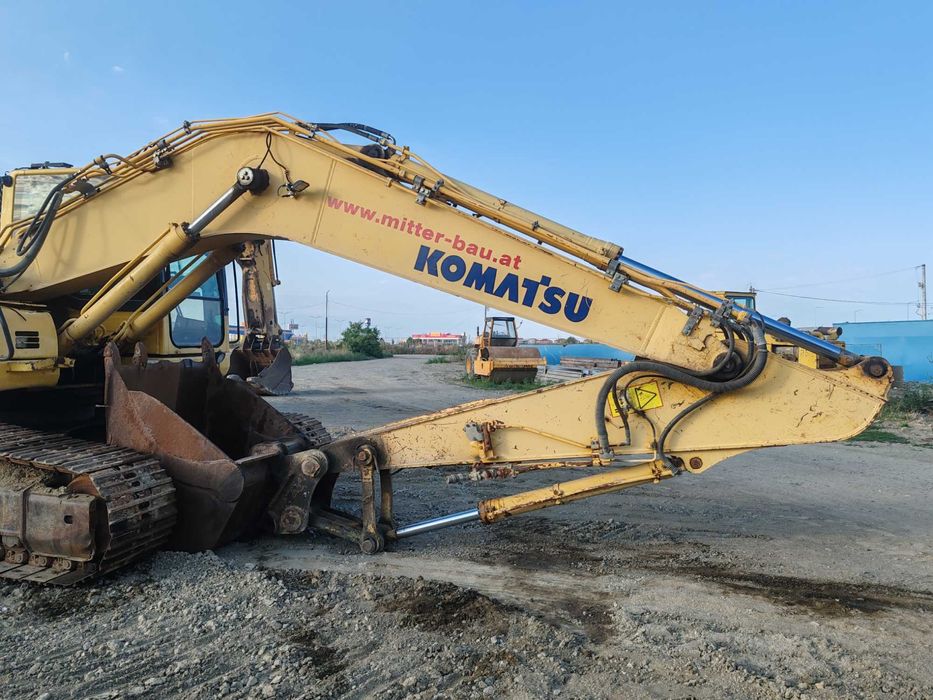 Cupla Cupa (has) Excavator Komatsu PC 210LC-8 An 2010