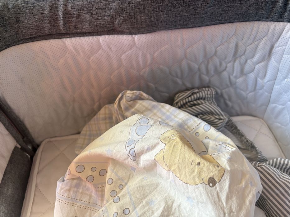 Patut co-sleeper atasabil