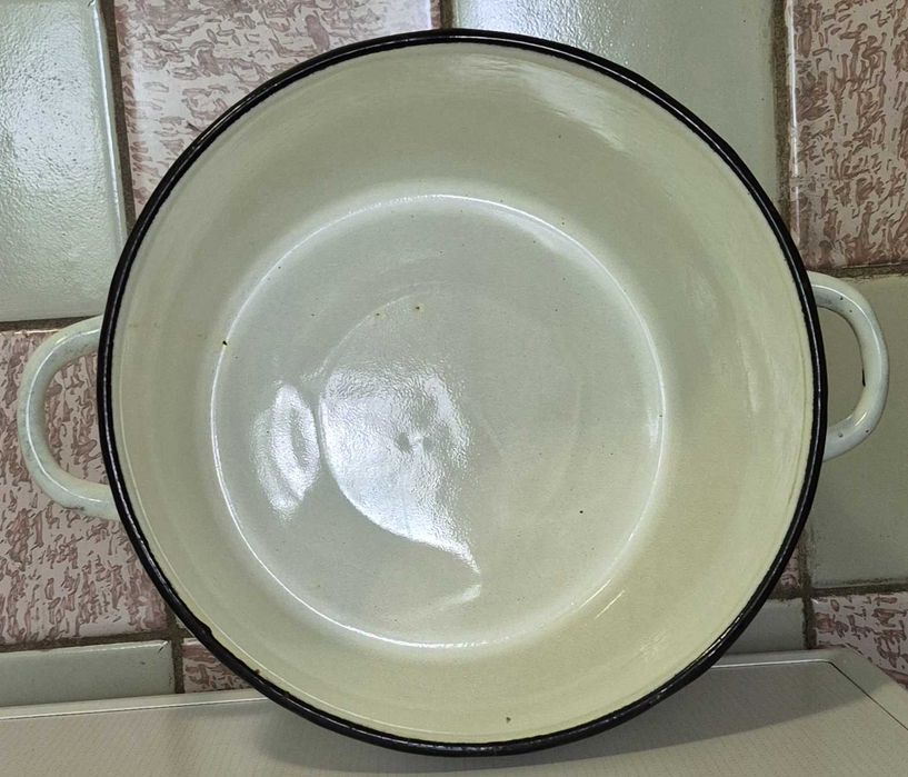 Продам кастрюлю 7 л.