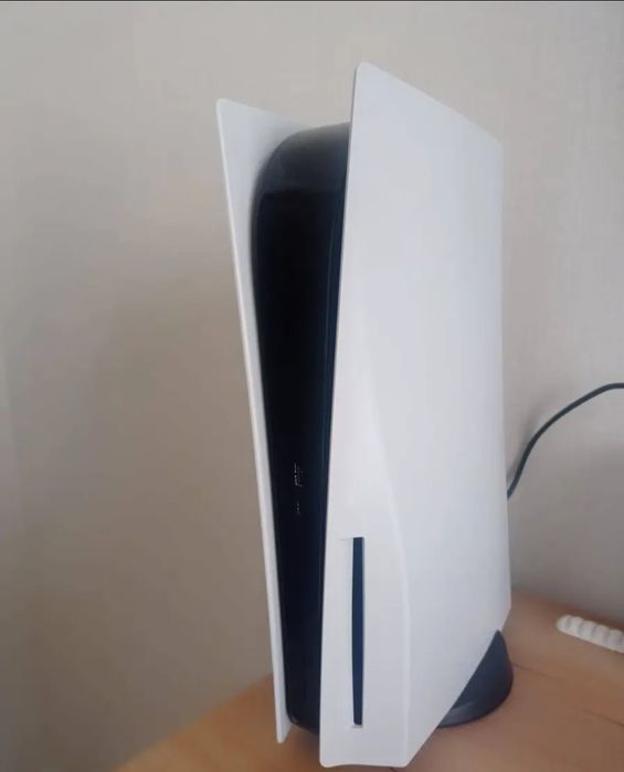 Продаю PS5 FAT версия