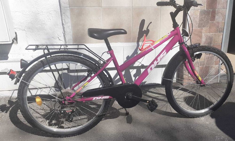 Bicicletă fete DHS Terrana 2414, roți 24 inch, 6 viteze, stare bună