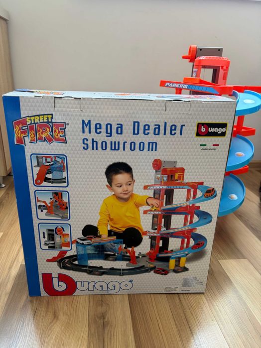 Продавам BBurago Mega Dealer Showroom Комплект за паркиране