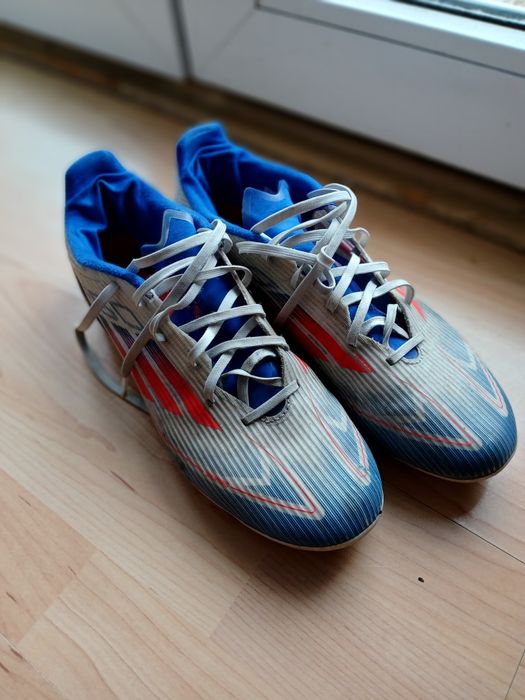 Ghete de fotbal Adidas f50