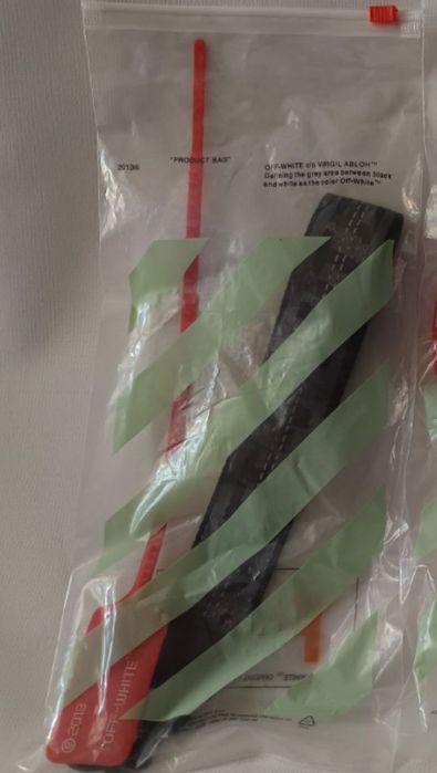 Ключодържател на OFF-WHITE Industrial - Черен