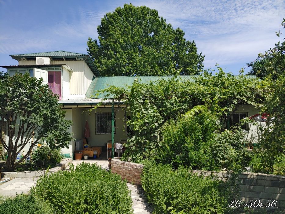 Продам участок с домом в Таваксае