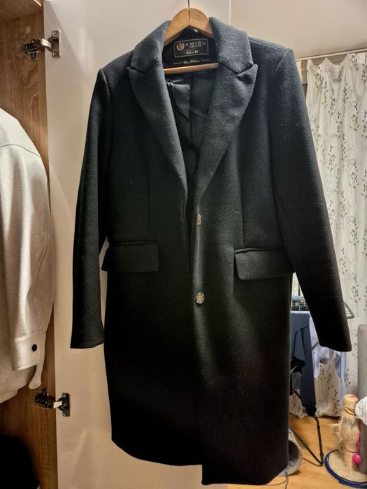 Черно палто