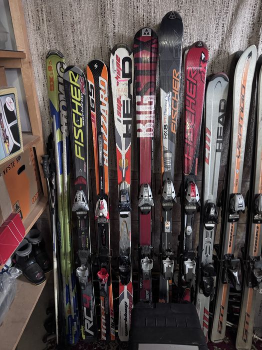 Schiuri / Clapari / Suport ski / Echipamente iarna