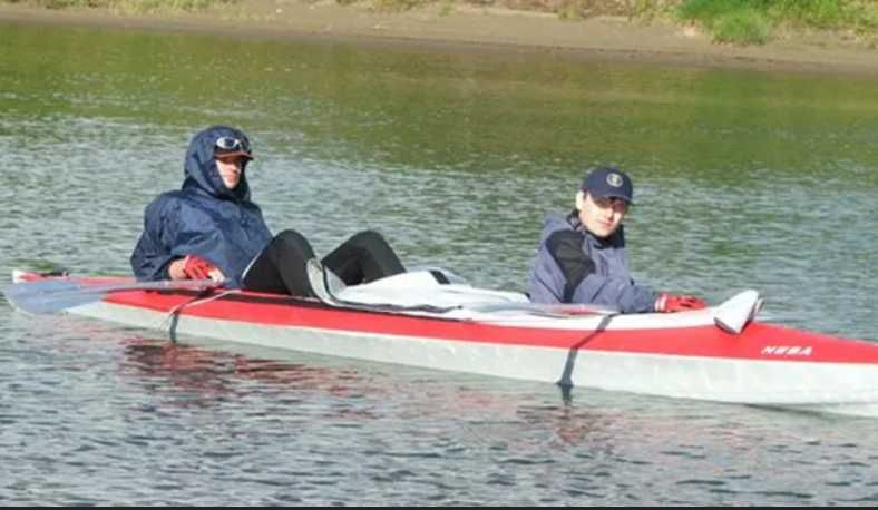 продам байдарку двухместную нева 2