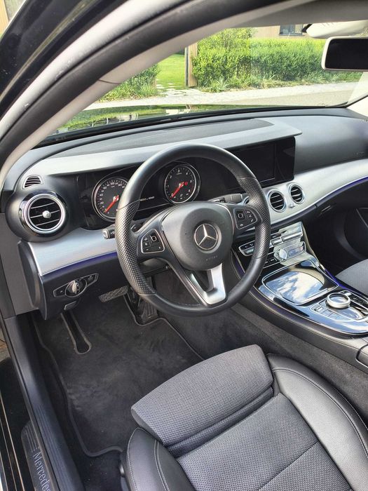 Mercedes-Benz E 220 d, 45000km, W213