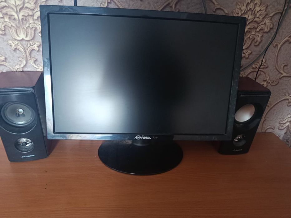 Продаем компьютер с компютерным столом