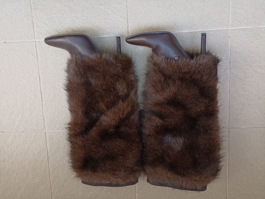 Пухени боти в кафяво