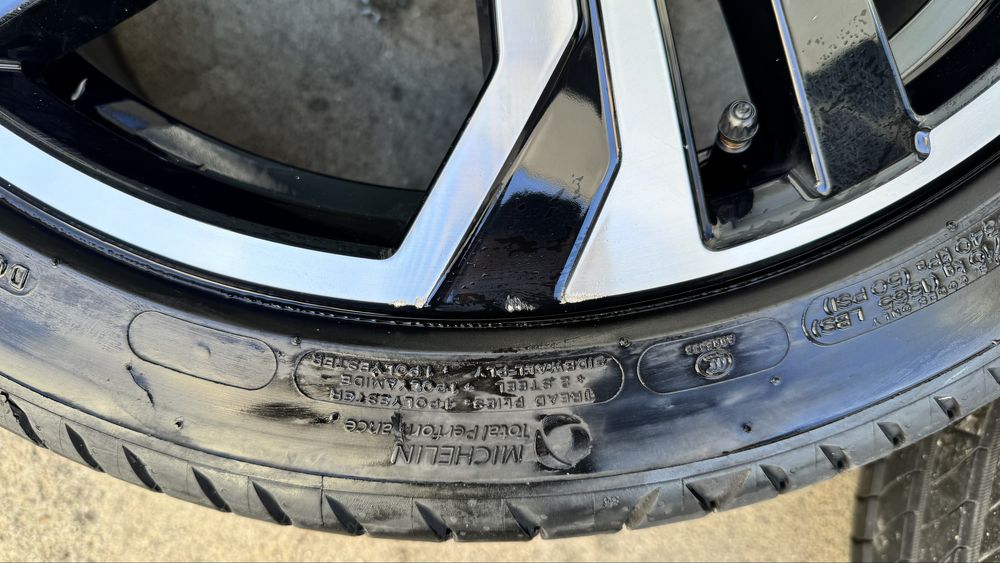 Set 4 jante originale Volvo R19 – Black Diamond Cut