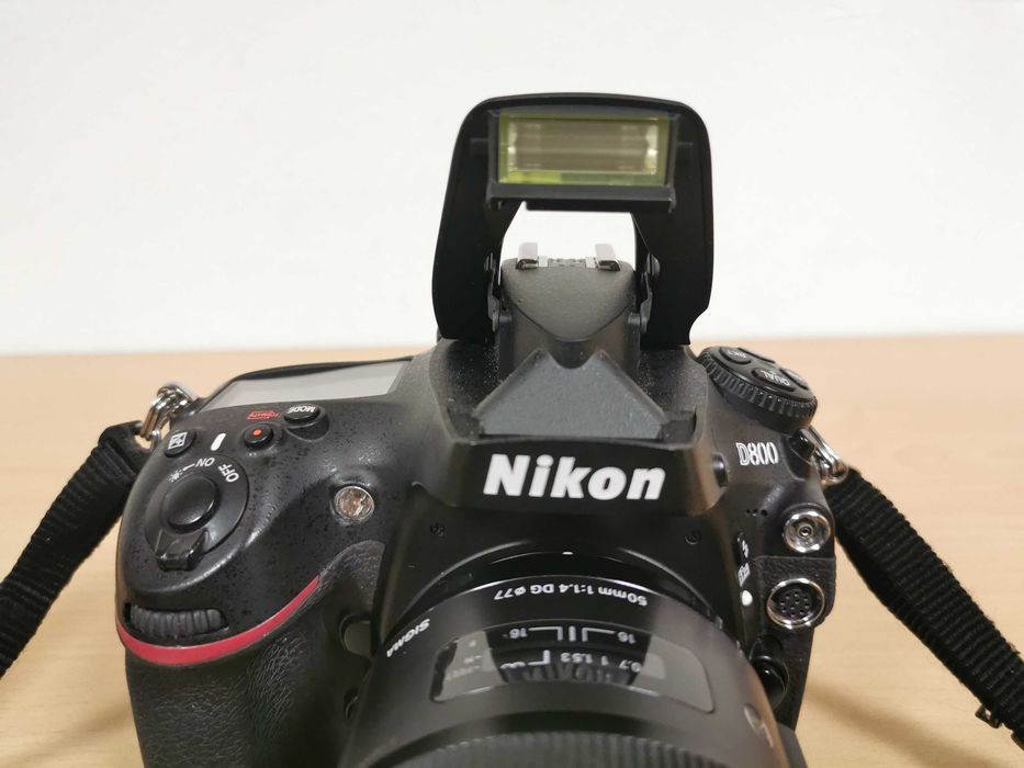 Nikon D800 професионален фотоапарат с 36.3MP Full Frame матрица