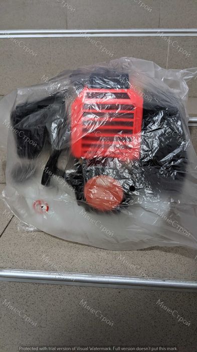 Немски бензинов двутактов двигател за тример 68сс(куб.) / моторна коса