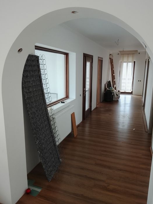 Vând casa comuna Buciumeni