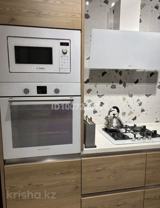 Продам 4-комнатную квартиру