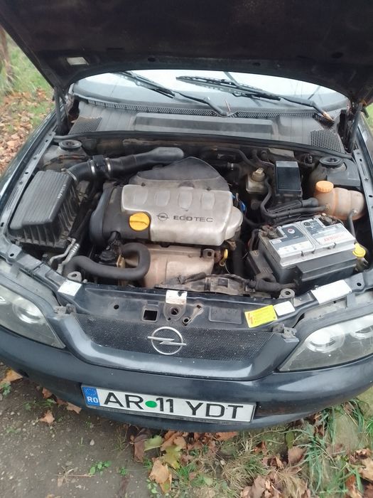 Vând Opel Vectra B