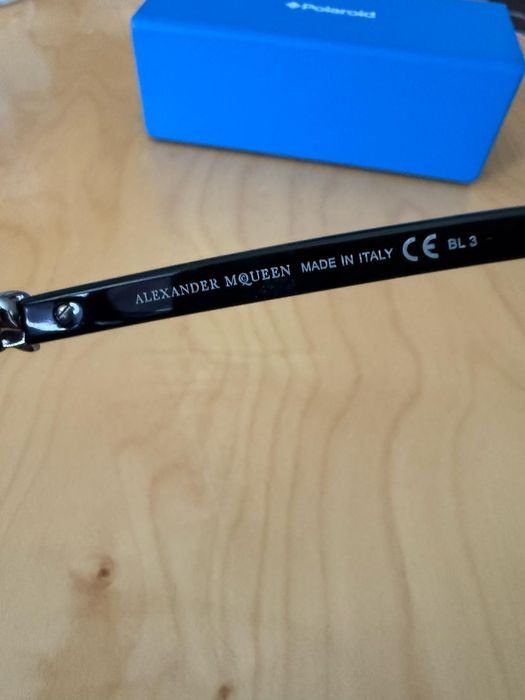 Vând ochelari de soare Alexander Mqueen AMQ4243/F/S