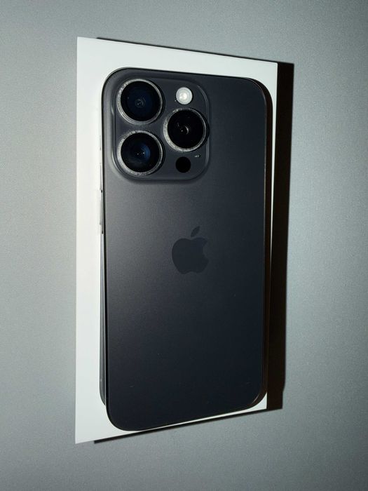 Apple iPhone 15 Pro Titanium Black 128GB [Заводско съст., БЕЗ БАРТЕР]