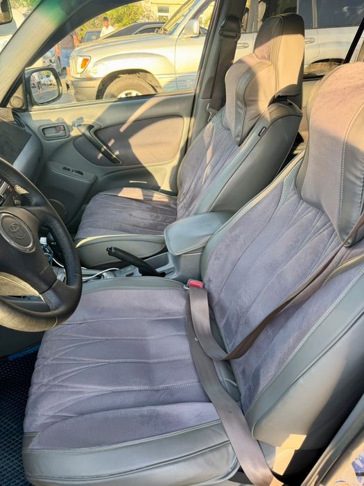 Продается Toyota Rav 4