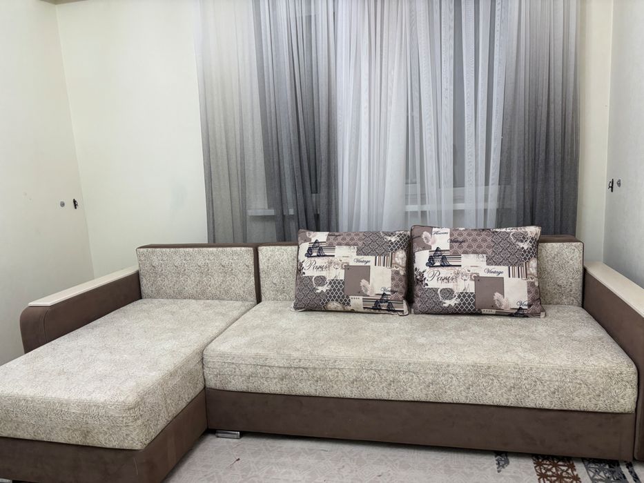 Диван для гостиной