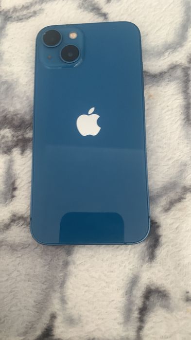 iPhone 13 în stare excelentă