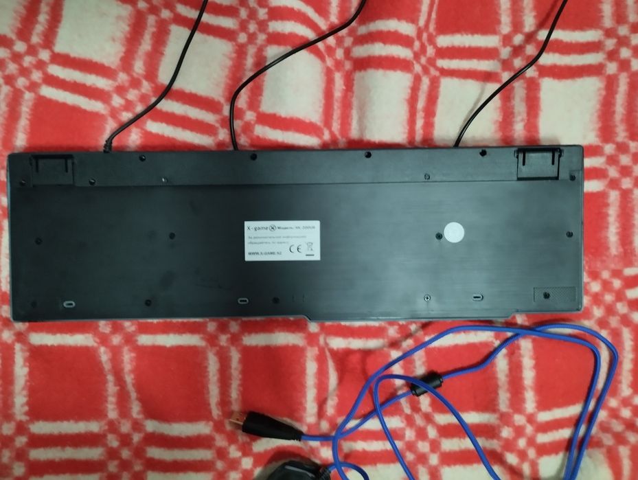 Продам Клавиатура мышьку коврик