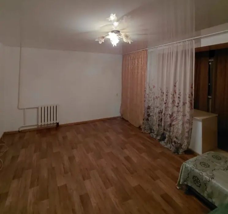 продам 1-ком. 37кв. гарышкер 4-этаж