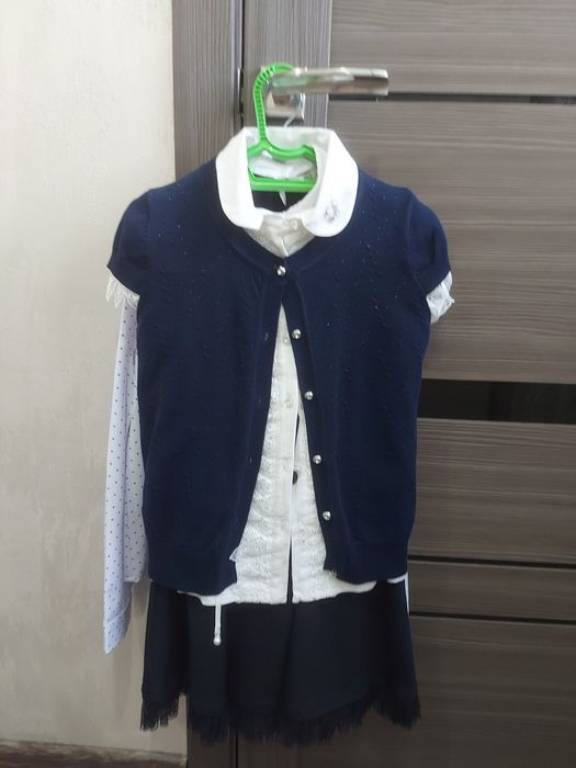 Школьная одежда на девочку